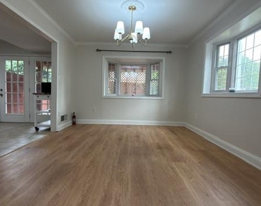5602 Kings Park Drive - Photo Thumbnail 3