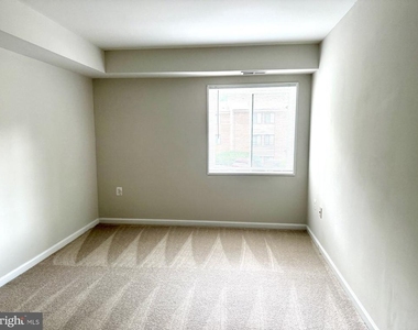 1520 Northgate Square - Photo Thumbnail 17