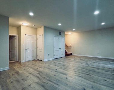 8853 Modano Place - Photo Thumbnail 15