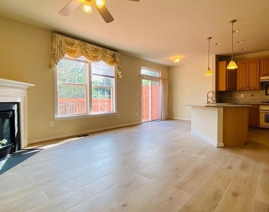 8853 Modano Place - Photo Thumbnail 5