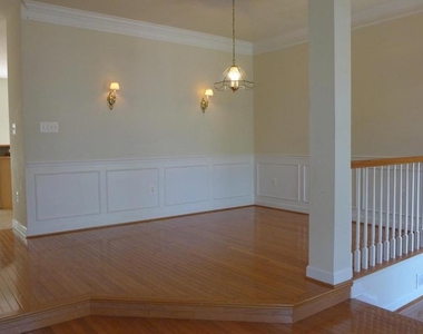 8853 Modano Place - Photo Thumbnail 4