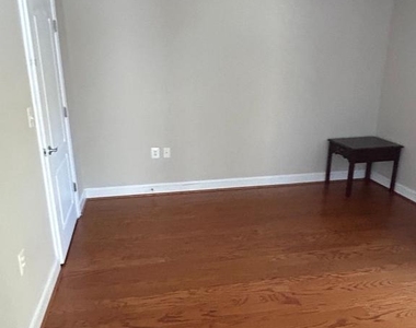 1115 Cameron Street - Photo Thumbnail 9