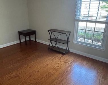 1115 Cameron Street - Photo Thumbnail 19