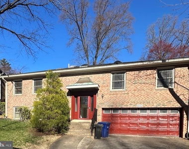 4567 25th Road N - Photo Thumbnail 1