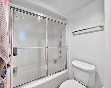 1600 N Oak Street - Photo Thumbnail 17