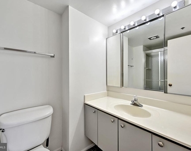 1600 N Oak Street - Photo Thumbnail 10