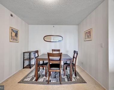 1600 N Oak Street - Photo Thumbnail 7
