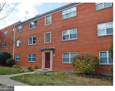 5318 8th Road S - Photo Thumbnail 1