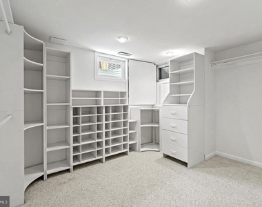 2510 S Walter Reed Drive - Photo Thumbnail 14