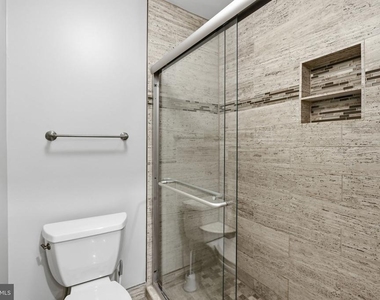 2510 S Walter Reed Drive - Photo Thumbnail 10