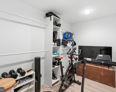 2510 S Walter Reed Drive - Photo Thumbnail 13