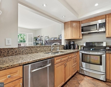 2510 S Walter Reed Drive - Photo Thumbnail 6