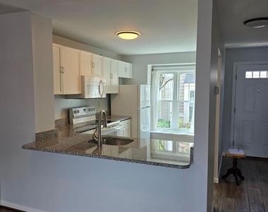 3928 9th Road S - Photo Thumbnail 6