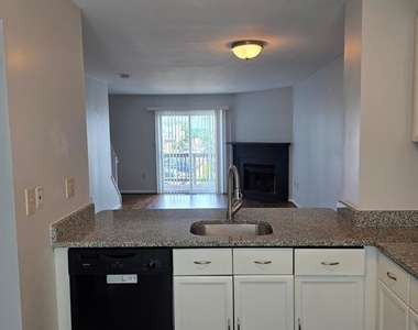 3928 9th Road S - Photo Thumbnail 7