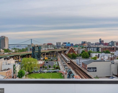1141 N Front Street - Photo Thumbnail 27