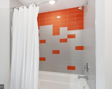 1141 N Front Street - Photo Thumbnail 15
