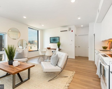 1141 N Front Street - Photo Thumbnail 5
