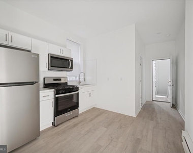 1418 W Erie Avenue - Photo Thumbnail 5
