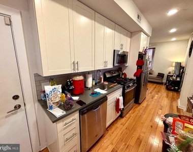 1659 N Randolph - Photo Thumbnail 18