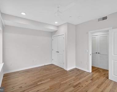 1659 N Randolph - Photo Thumbnail 14