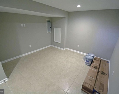 1338 S 18th Street - Photo Thumbnail 5