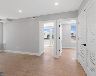 1144 Frankford Avenue - Photo Thumbnail 1