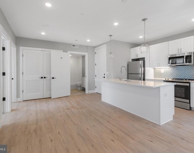 1144 Frankford Avenue - Photo Thumbnail 5