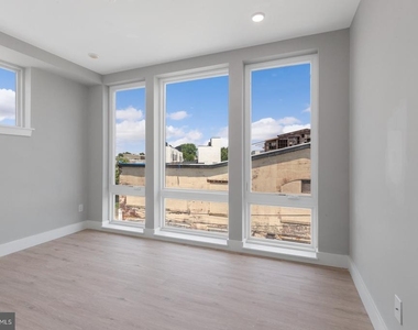 1144 Frankford Avenue - Photo Thumbnail 10