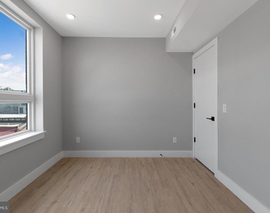 1144 Frankford Avenue - Photo Thumbnail 18