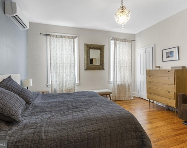 331 E Thompson Street - Photo Thumbnail 29
