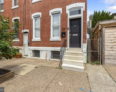 331 E Thompson Street - Photo Thumbnail 31