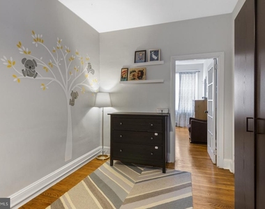 331 E Thompson Street - Photo Thumbnail 25
