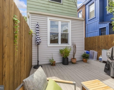 331 E Thompson Street - Photo Thumbnail 16