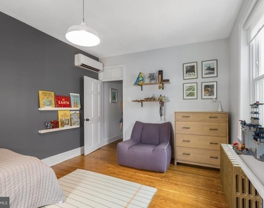 331 E Thompson Street - Photo Thumbnail 19