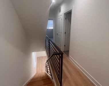 1944 Wilder Street - Photo Thumbnail 8