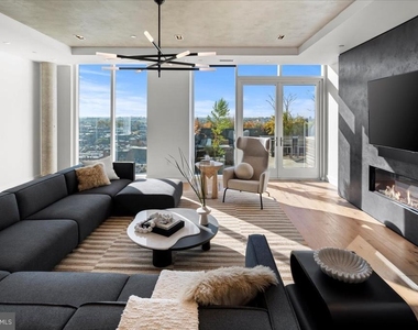 2108 Walnut Street - Photo Thumbnail 3