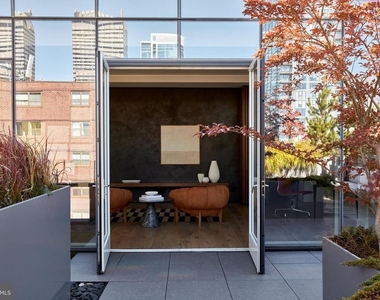 2108 Walnut Street - Photo Thumbnail 9