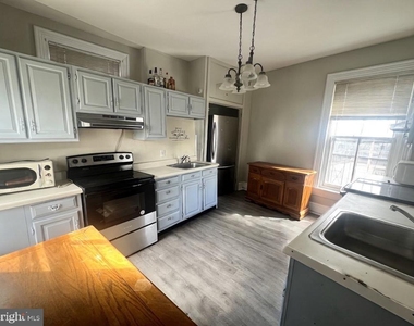 535 E High Street - Photo Thumbnail 4