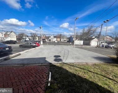 535 E High Street - Photo Thumbnail 12