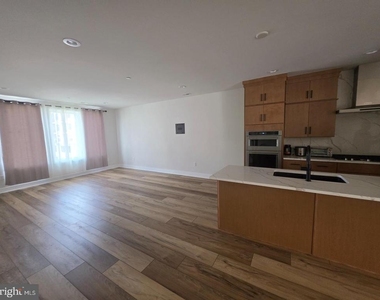 310 Manion Alley - Photo Thumbnail 1