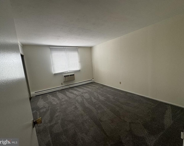 120 N Bethlehem Pike - Photo Thumbnail 12