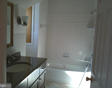 115 Morton Avenue - Photo Thumbnail 11