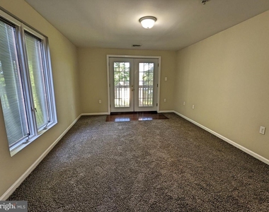 115 Morton Avenue - Photo Thumbnail 11