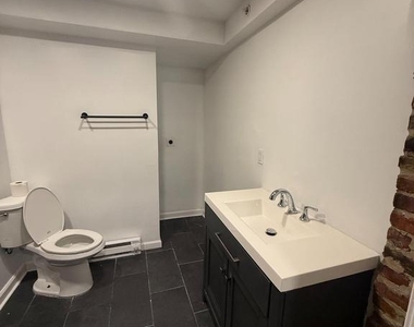 24 Marshall Avenue - Photo Thumbnail 15
