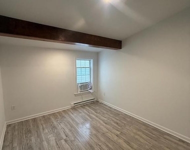 24 Marshall Avenue - Photo Thumbnail 13