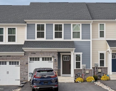 120 Arden Way - Photo Thumbnail 1