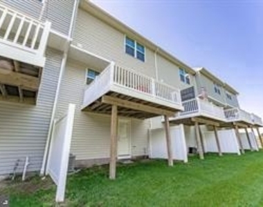 235 Hamilton Lane - Photo Thumbnail 28