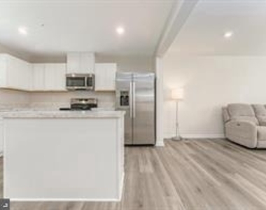 235 Hamilton Lane - Photo Thumbnail 7