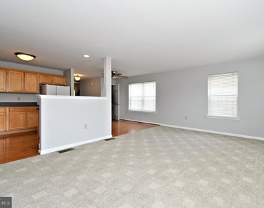 1028 Balley Drive - Photo Thumbnail 15