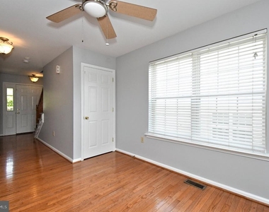 1028 Balley Drive - Photo Thumbnail 7
